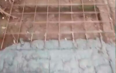 Obras da calçada de pedestres no acesso a rampa