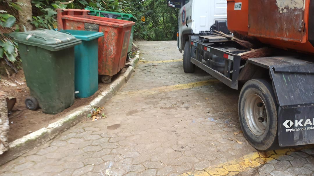 Coleta de lixo na rampa